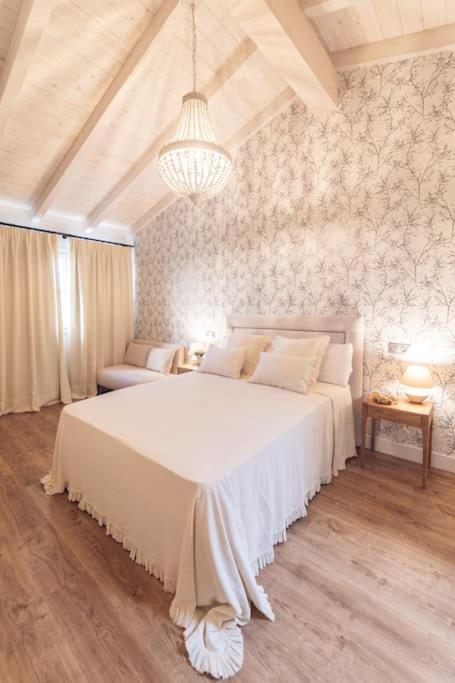 Holiday home La Casa Del Jardin Candeleda